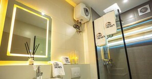 Hair dryer, soap - 2-bedroom apartment in terrific Ikeja with AC and fitness room (Ikeja)