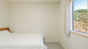 Camera Basic, 2 camere da letto (Eondeokwie Dokchae) | 2 camere, Wi-Fi gratuito