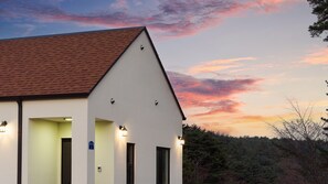 Exterior - Gangneung Eondeokwie Pension (Gangneung)