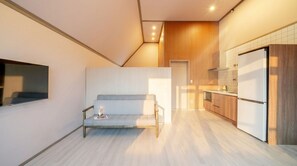 Basic Room, 1 Bedroom (102) | 1 bedroom, free WiFi - Ganghwa Aiem Glamping (Incheon)