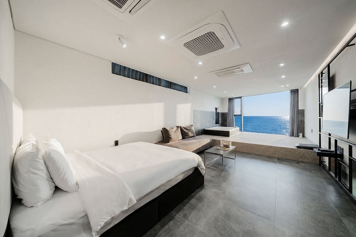 Basic Room, 1 Bedroom (A501) | 1 bedroom, free WiFi