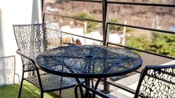 Basic Room, 1 Bedroom (kkotmeong(201)) | 1 bedroom, free WiFi