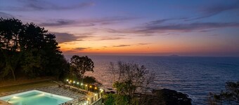 Buan Ocean Village 104 Pool Villa