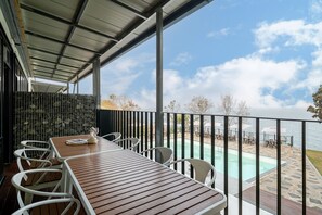 Basic Room, 1 Bedroom (B-102 (Oceanview)) | 1 bedroom, free WiFi - Buan Ocean Village 104 Pool Villa (Buan)