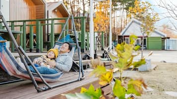 1 ๊ฐ์ ์นจ์ค, ๋ฌด๋ฃ WiFi