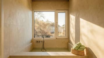 Basic Room, 1 Bedroom (Sosohanga) | 1 bedroom, free WiFi