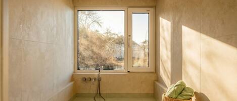 Chambre de base, 1 chambre (Sosohanga) | 1 chambre, accĂšs au Wi-Fi (inclus)