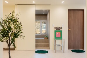 Basic Room, 1 Bedroom (Sosohanga) | 1 bedroom, free WiFi