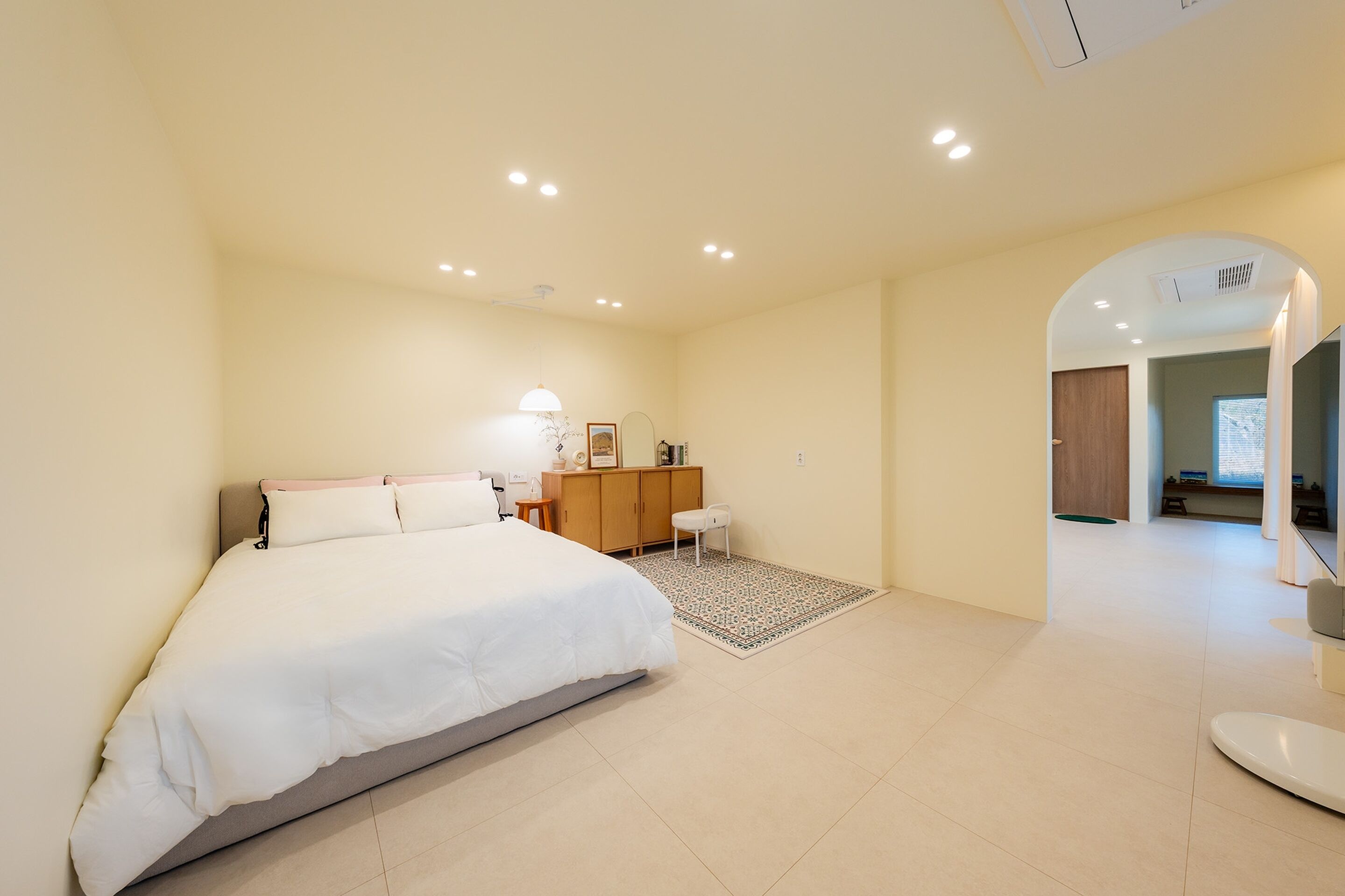 Basic Room, 1 Bedroom (Sosohanga) | 1 bedroom, free WiFi