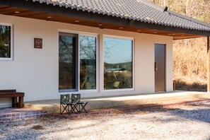 Basic Room, 1 Bedroom (Sosohanga) | 1 bedroom, free WiFi - Gangneung Sosohanga (Gangneung)