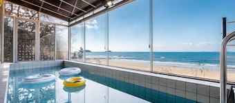 Boryeong Lavar Pool Villa