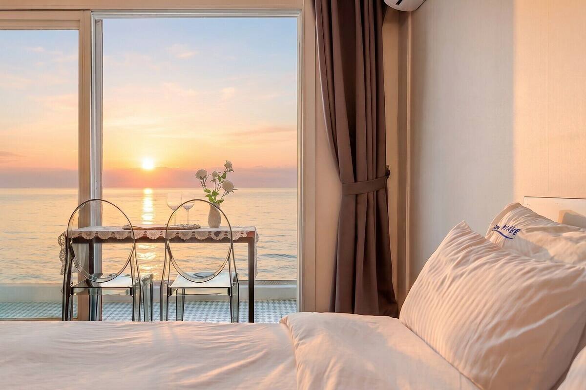 Basic Room, 1 Bedroom (204(Ocean View))