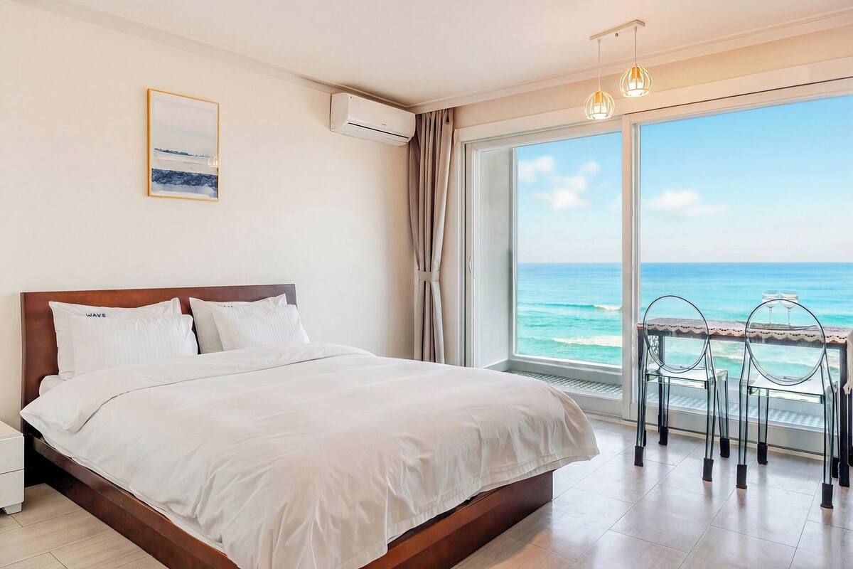Basic Room, 1 Bedroom (403(Ocean View))