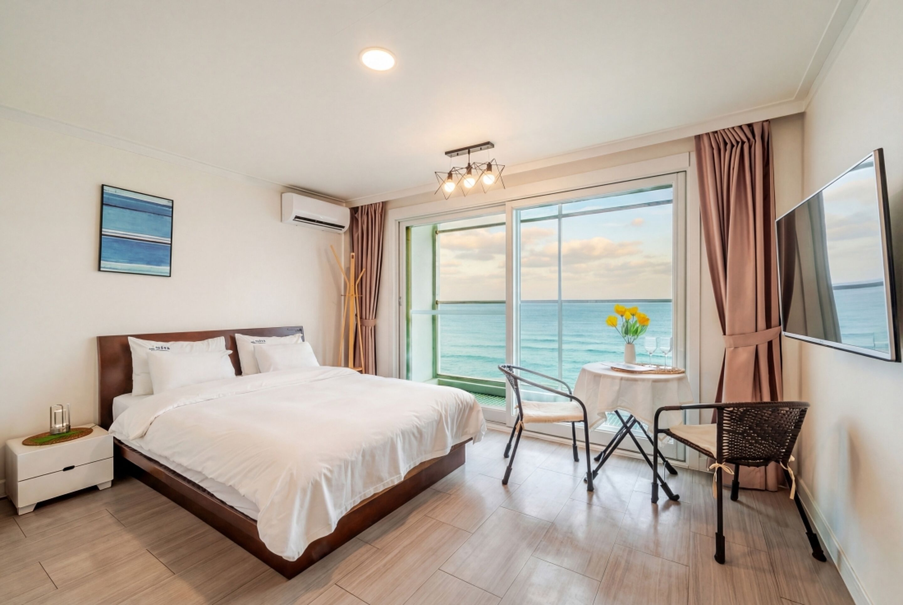 Basic Room, 1 Bedroom (201(Ocean View)) | 1 bedroom, free WiFi