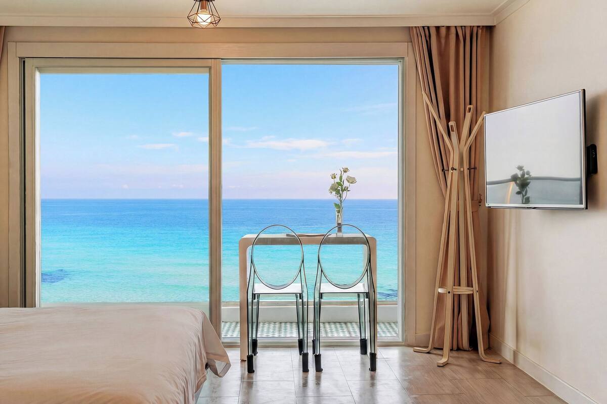 Basic Room, 1 Bedroom (203(Ocean View))