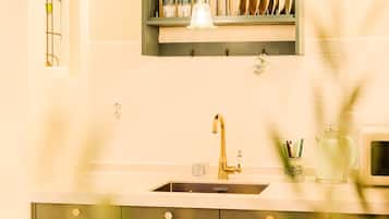 Basic Room, 1 Bedroom (Room 101) | 1 bedroom, free WiFi