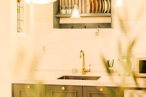 Kamar Basic, 1 kamar tidur (Room 101) | 1 kamar tidur dan Wi-Fi gratis