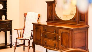 Basic Room, 1 Bedroom (Room 202) | 1 bedroom, free WiFi