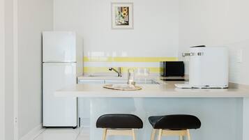 Basic Room, 1 Bedroom (A101 – 10-Second Beach Access) | Exterior