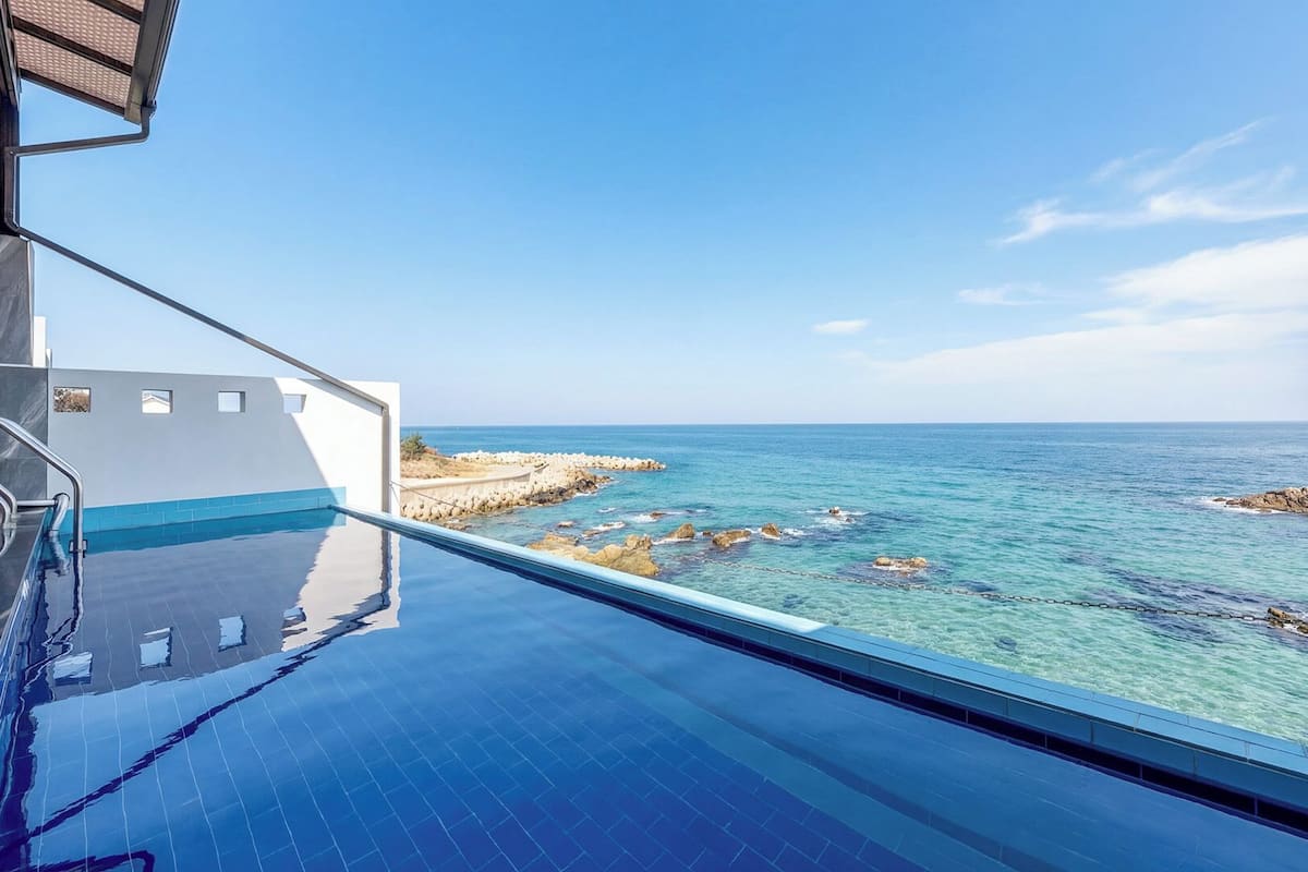 Habitación básica, 2 habitaciones (A201 – Ocean view & Pool villa) | 1 habitación y wifi gratis 