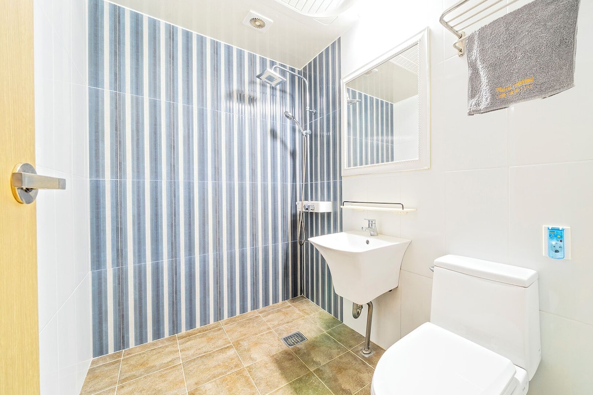 Basic Room, 1 Bedroom (103) | 1 bedroom, free WiFi