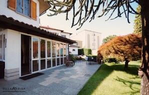 Terrace/patio - Entire villa with garden in the heart of the city (Pavia)