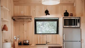 Superior Cabin, 2 Bedrooms, Kitchen, Garden View | Private kitchen | Toaster, toaster oven, eco-friendly cleaning products, freezer