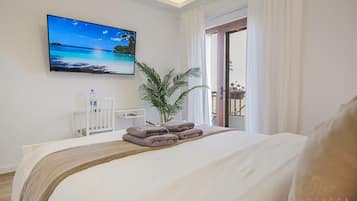 Comfort Double Room, Balcony, Partial Ocean View | Down duvets, individually decorated, individually furnished