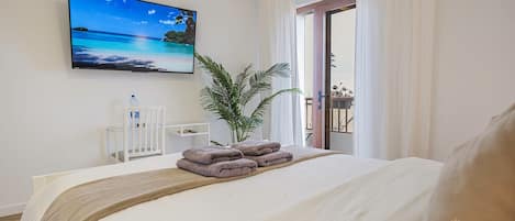 Comfort Double Room, Balcony, Partial Ocean View | Down duvets, individually decorated, individually furnished