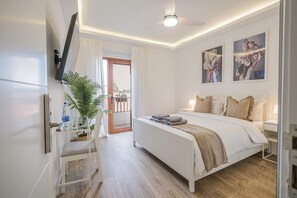 Comfort Double Room, Balcony, Partial Ocean View | Down comforters, individually decorated, individually furnished