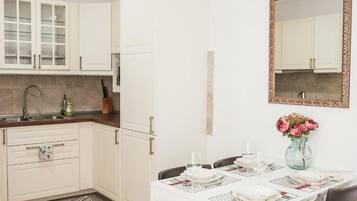 Fridge, microwave, espresso maker, coffee/tea maker