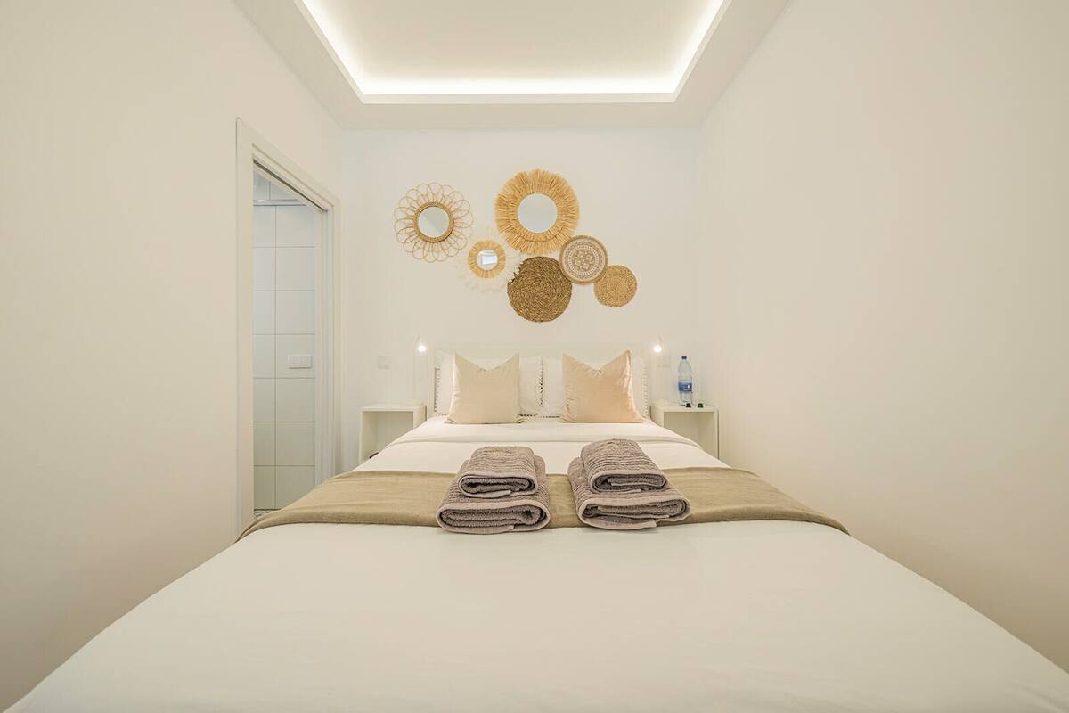 Economy Double Room | Down comforters, blackout drapes, iron/ironing board, WiFi (free)