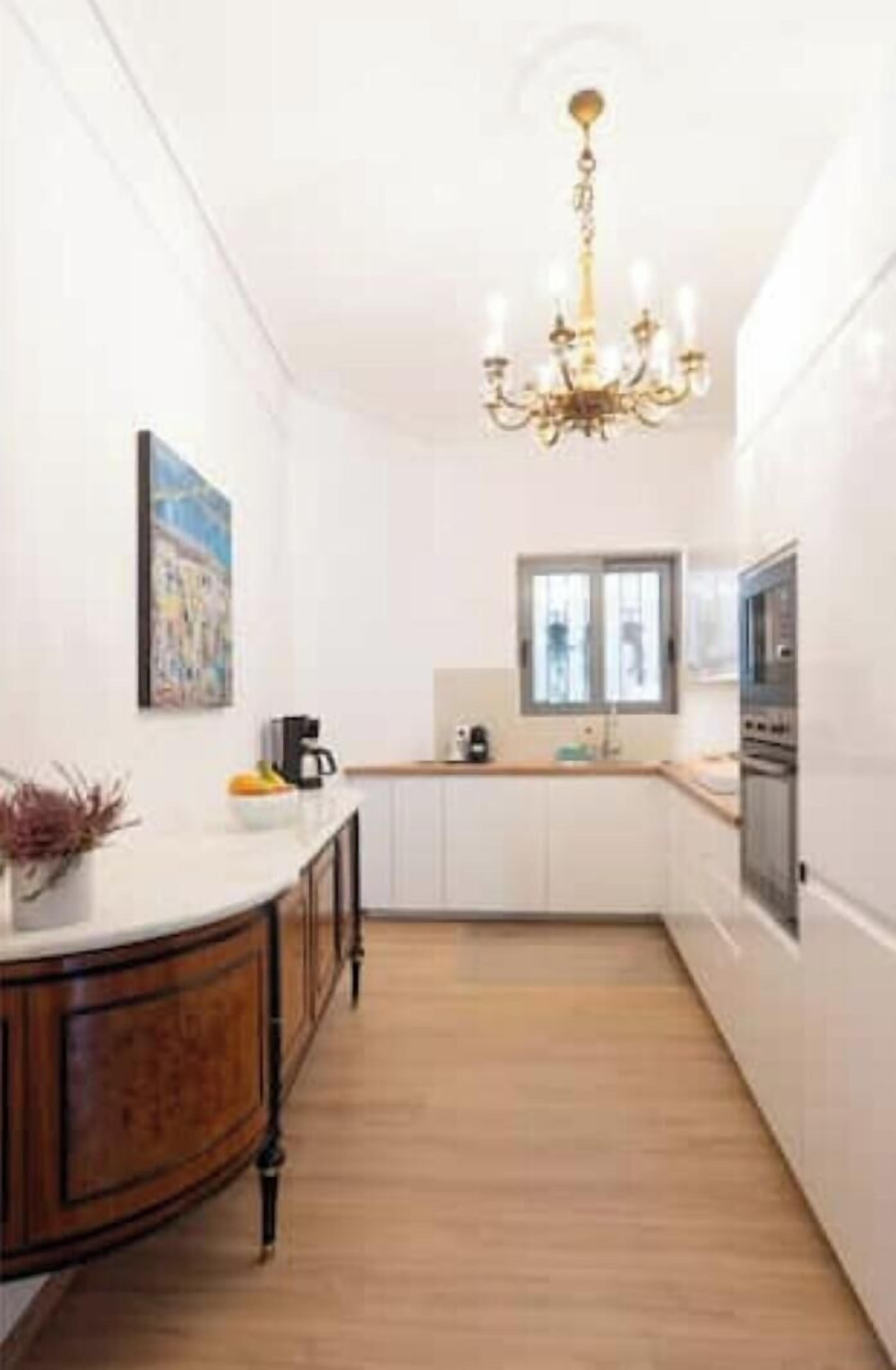 Micro-ondes, four, lave-vaisselle