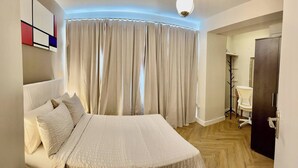 Shared Dormitory, 1 Bedroom, Balcony - Room-one Double Room in Plaistow Stratfo (London)