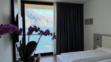 Zimmersafe, Verdunkelungsvorhänge, kostenloses WLAN, Rollstuhlgeeignet