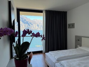 In-room safe, blackout curtains, free WiFi, wheelchair access - WIND HOTEL (Malcesine)