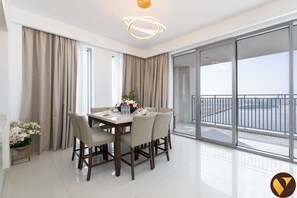 Dining - Vogue, Creek Harbour 17 Icon Bay Waterfront Living (Dubai)