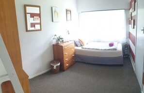 Shared Dormitory, 1 Bedroom, Terrace, Garden View - Room-single Bedroom With Trundle bed - G (Motueka)