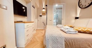 1 غرفة نوم ومكواة/لوح كي وواي فاي مجانًا وملاءات أسرّة