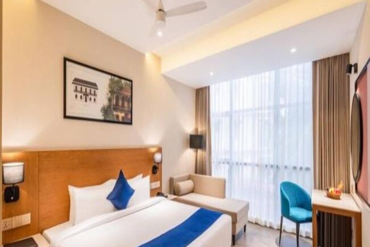 Superior-huone | Tallelokero huoneessa, työpöytä, ilmainen Wi-Fi