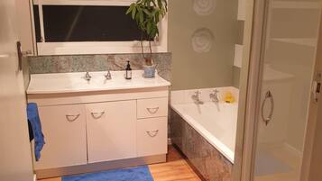Shared Dormitory, 1 Bedroom, Terrace, Garden View | Bathroom