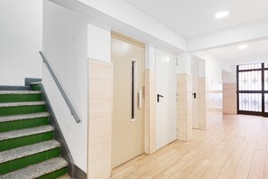 Interior - Apartment 'Apartamento Alhóndiga El Palo' with Balcony, Wi-Fi and Air Conditioning (Málaga)