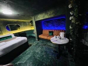 Quarto casal família | Cortinas blackout, quartos à prova de som, ferros/tábuas de passar roupa