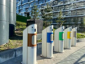 المنطقة المحيطة بالمنشأة