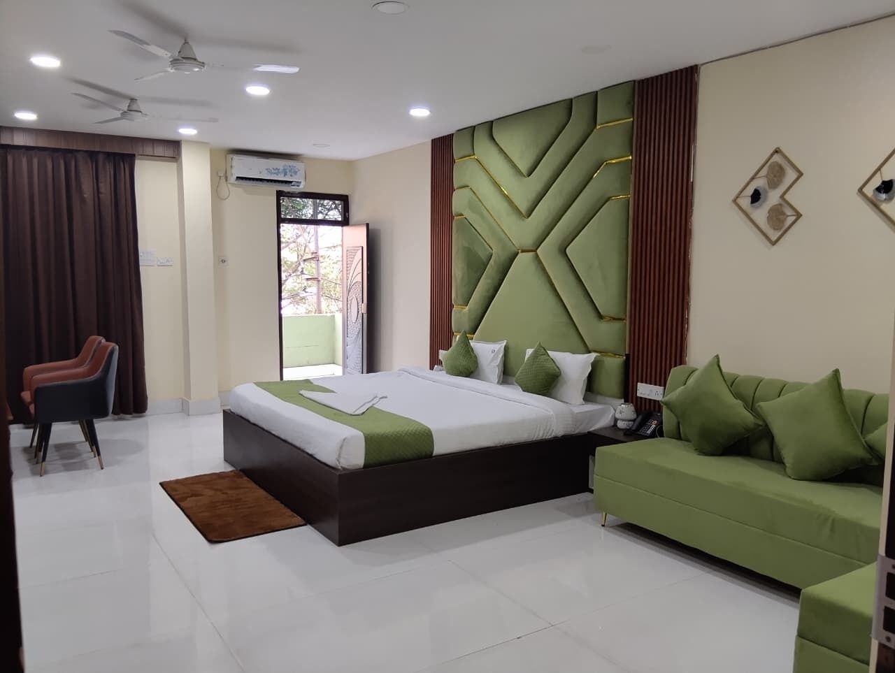 로열룸, 시내 전망 | 거실 | 프린터