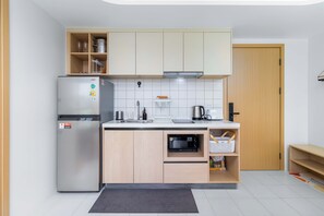 Apartment | Private kitchen - 2BR Close to Beach  Pool Views C256 (Kathu)