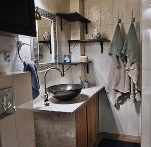 Bathroom - Attic in the heart of Radom. AC, washer-dryer, coffee and ice machine, elevator (Radom)