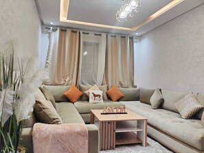 Living area - Appart Élégant a Kenitra prêt de la Gare TGV (Kenitra)