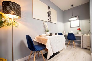 Dining - Shabbat Cozy Central Haven (bucharest)