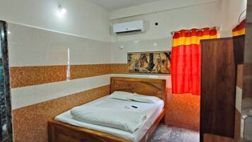 Standard Single Room, Balcony